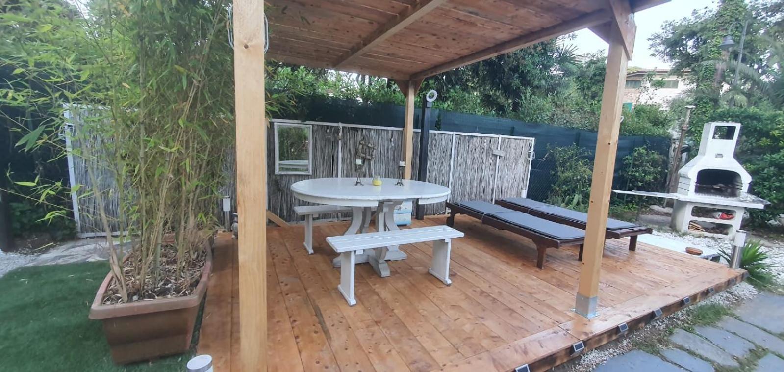 Domusauroom, Relax Nel Cuore Della Versilia - Pet Friendly Viareggio Esterno foto